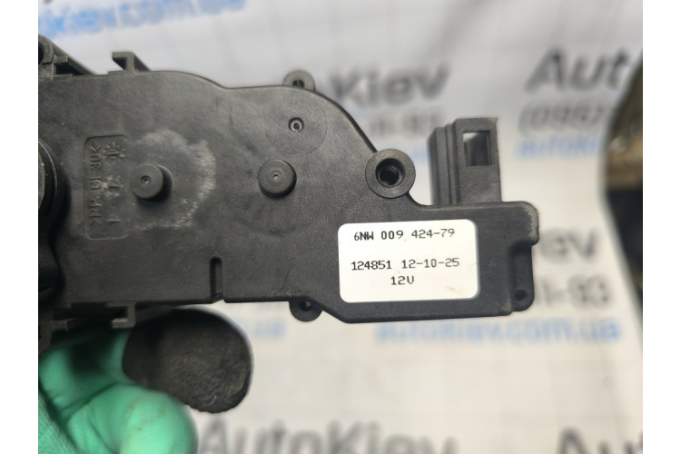 Привод замка багажника Tesla Model S 2012-2016 6NW00942479 Привод замка багажника Tesla Model S 2012-2016 6NW00942479