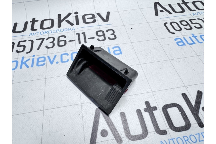 Пепельница Audi A4 S4 B8 8K 2007-2015 8K0857989 Пепельница Audi A4 S4 B8 8K 2007-2015 8K0857989