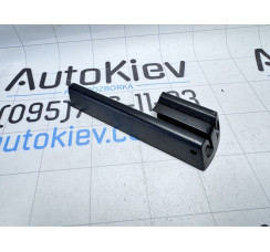 Кришка направляючої сидіння Tesla Model S 2012-2016