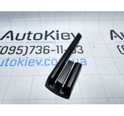 Кришка направляючої сидіння Tesla Model S 2012-2016