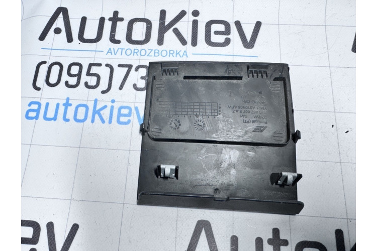 Панель оздоблення багажника Volkswagen Sharan 2000-2004 7M3867657E Панель оздоблення багажника Volkswagen Sharan 2000-2004 7M3867657E