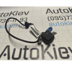 Камера заднього виду Tesla Model S 2012-2016