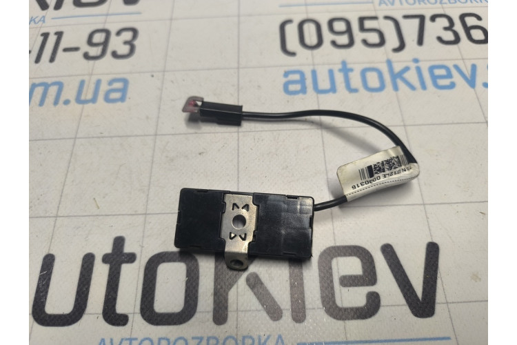 Антенний підсилювач Tesla Model S 2012-2017 101200201A