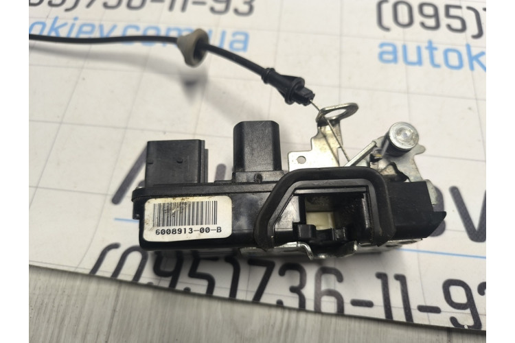 Замок передніх дверей Tesla Model S 2012-2017 600891300C