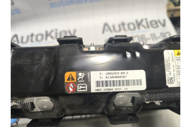 Подушка безопасности Tesla Model S 2012-2017 100525900E