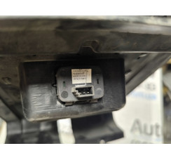 Панель/кнопка відкриття багажника Tesla Model S 2012-2017