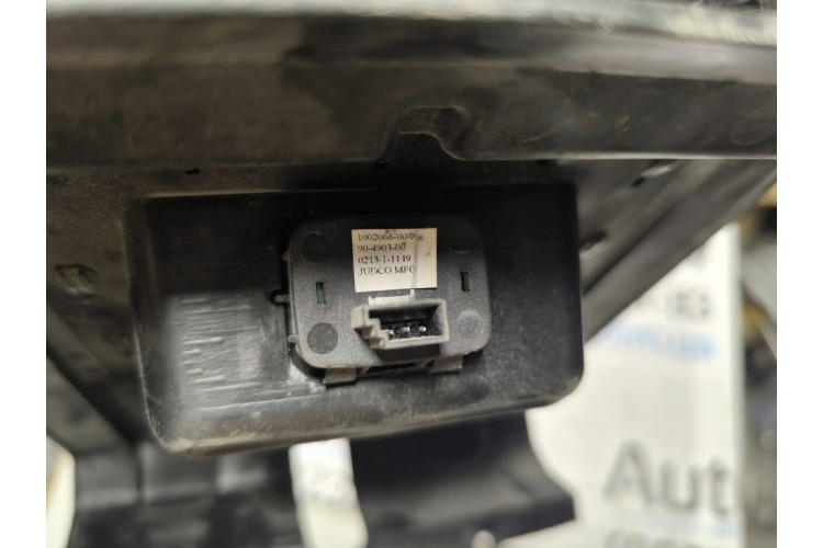 Панель/кнопка открытия багажника Tesla Model S 2012-2017 100896800C Панель/кнопка открытия багажника Tesla Model S 2012-2017 100896800C