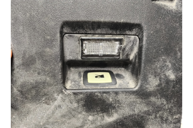 Панель/кнопка открытия багажника Tesla Model S 2012-2017 100896800C Панель/кнопка открытия багажника Tesla Model S 2012-2017 100896800C