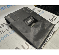 Панель/кнопка відкриття багажника Tesla Model S 2012-2017