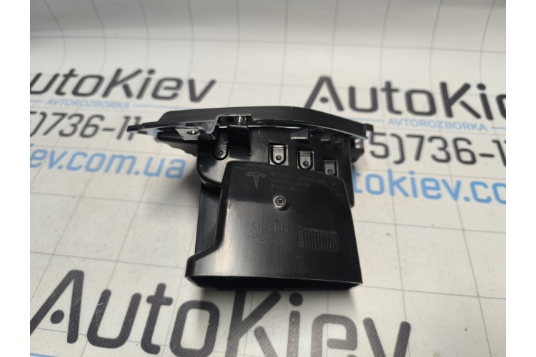 Дефлектор салону Tesla Model S 2012-2017 100783400С