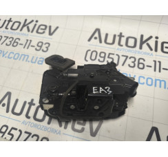 Замок задніх дверей Volkswagen Golf VII 2012-2020