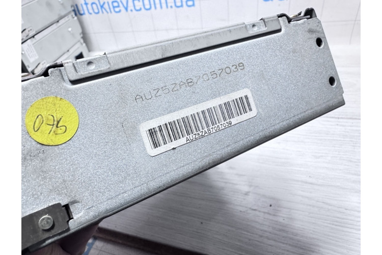 CD/DVD чейнджер Audi A4 B6 2000-2004 CFA00039A CD/DVD чейнджер Audi A4 B6 2000-2004 CFA00039A