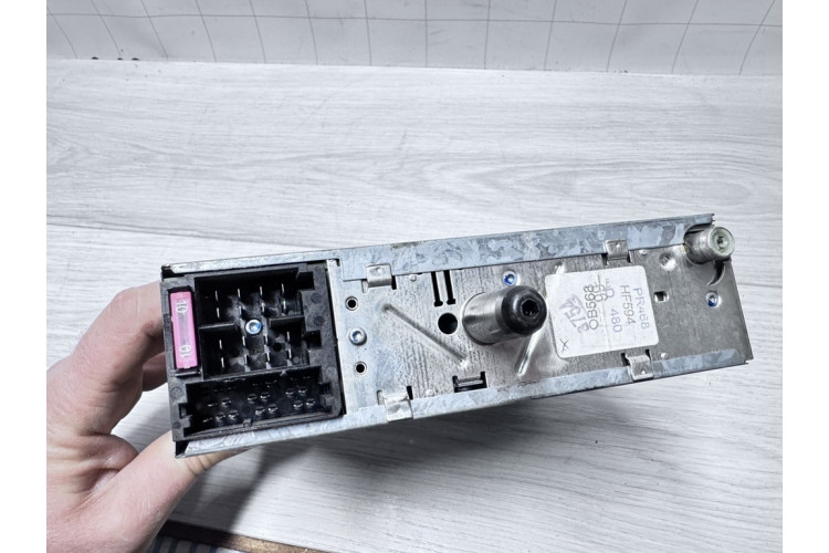 Магнитола Volkswagen Passat B5 2000-2005 1J0035186D Магнитола Volkswagen Passat B5 2000-2005 1J0035186D