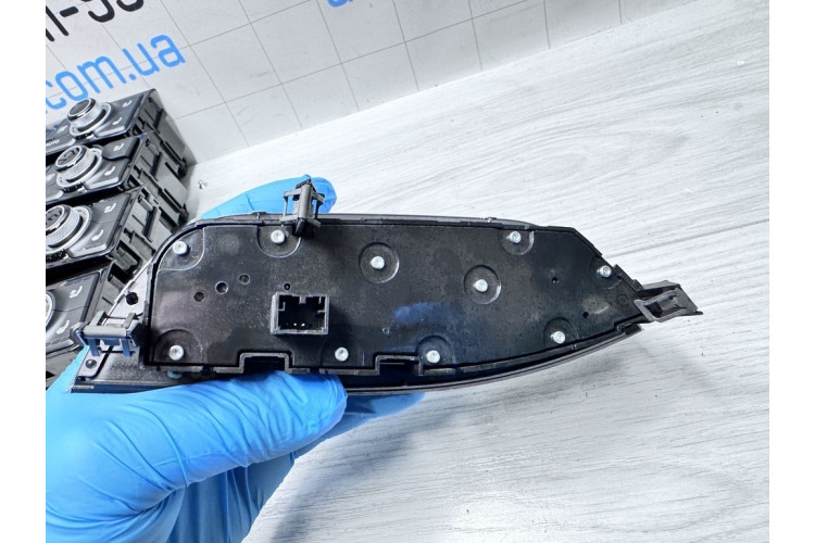 Блок кнопок керування сидінням Audi A8 S8 D4 4H 2010-2017 4H1959819E