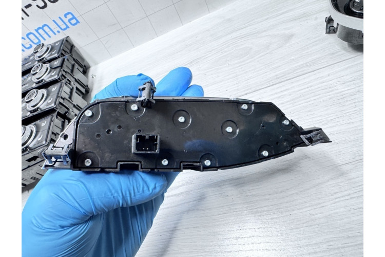 Блок кнопок управления сиденьем Audi A8 S8 D4 4H 2010-2017 4H1959819A Блок кнопок управления сиденьем Audi A8 S8 D4 4H 2010-2017 4H1959819A