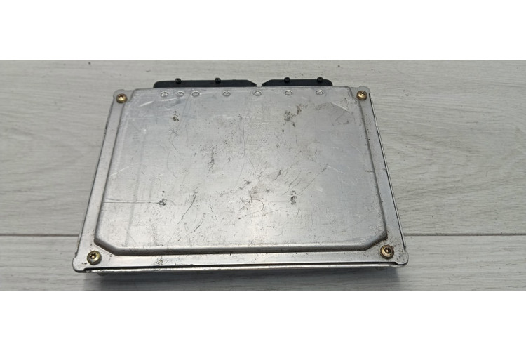 Блок керування двигуном Audi A4 B7 2005-2007 8E0909552N