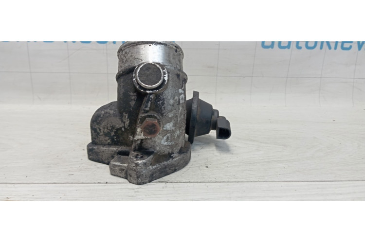 Дроссельная заслонка Audi A4 B5 1994-2001 8D0145950D