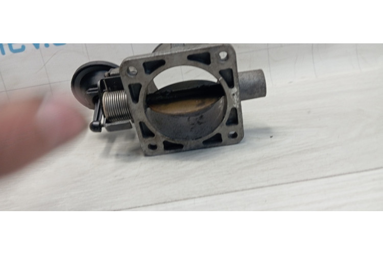 Дросельна заслінка у зборі Hyundai Tucson 2004-2010 3510027XXX