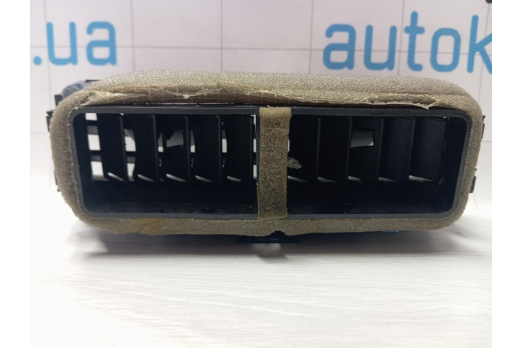 Задний центральный дефлектор Audi A8 S8 D4 4H 2010-2017 4H0819203A