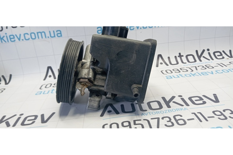 Шків насоса гідропідсилювача керма (ГПК) Mercedes-Benz W203 2000-2006 A6112300115