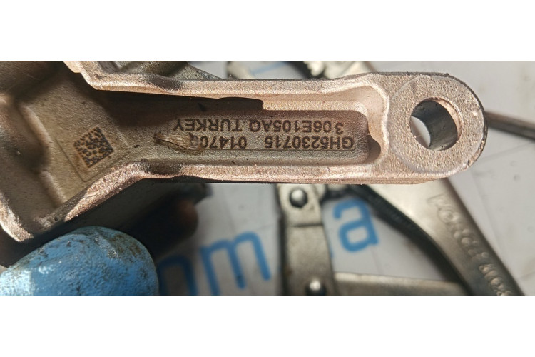 Масляний насос Porsche Cayenne 2010-2017 06E105AQ