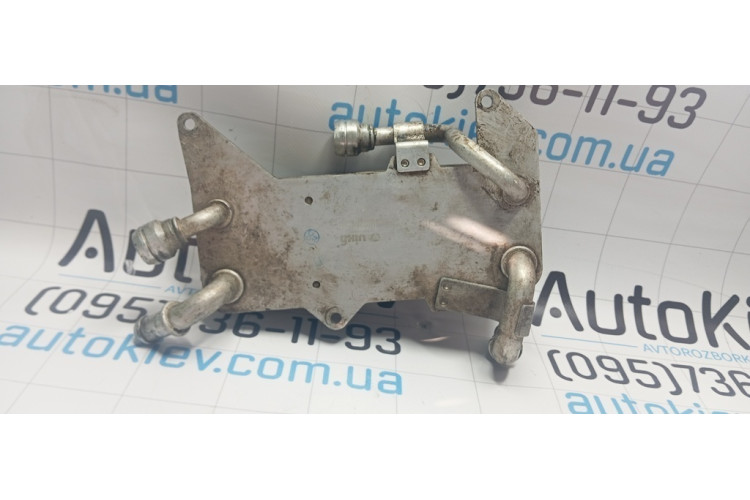 Масляний радіатор коробки Audi A8 S8 D4 4H 2010-2017 4H0317021H Масляний радіатор коробки Audi A8 S8 D4 4H 2010-2017 4H0317021H