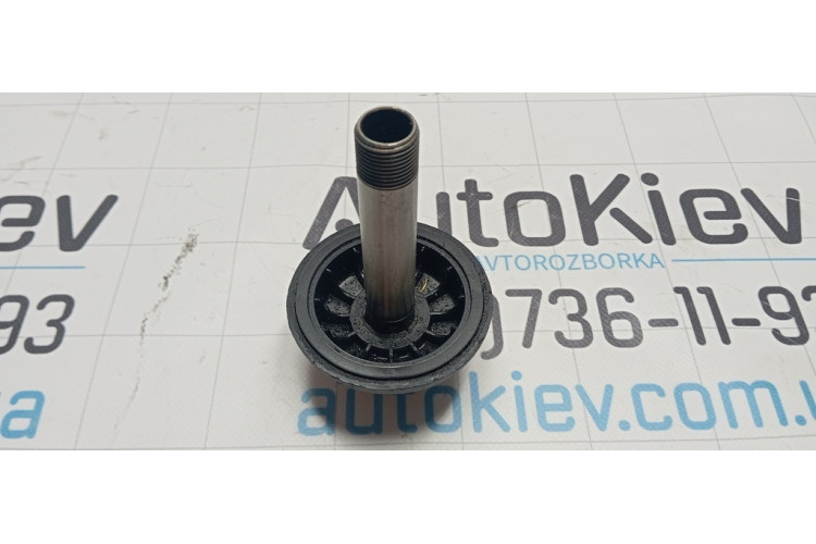 Крышка масляного фильтра Audi A6 C6 4F 2004-2011 038117061B Крышка масляного фильтра Audi A6 C6 4F 2004-2011 038117061B