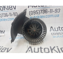 Двигун вентилятора пічки (обігрівача салону) Volkswagen Transporter T5 2003-2015