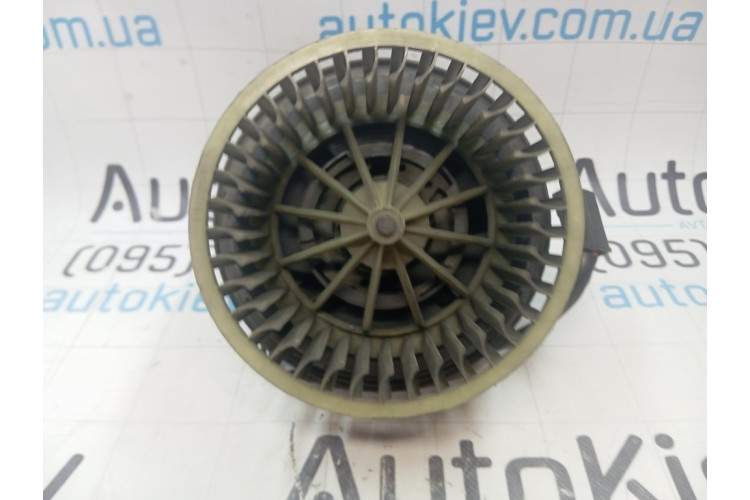 Двигун вентилятора пічки (обігрівача салону) Audi A4 B5 1994-2001 893819021