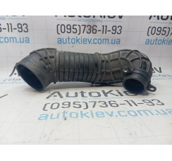 Патрубок забору повітря Audi A4 B7 2005-2007