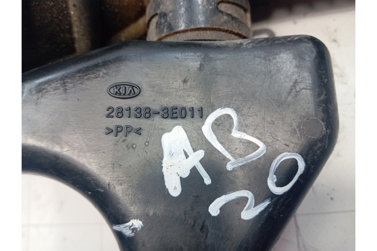 Повітряна гофра Kia Sorento 2002-2009 281383E010