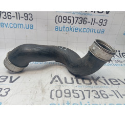 Шланг/патрубок інтеркулера, правий Mercedes-Benz W203 2000-2006