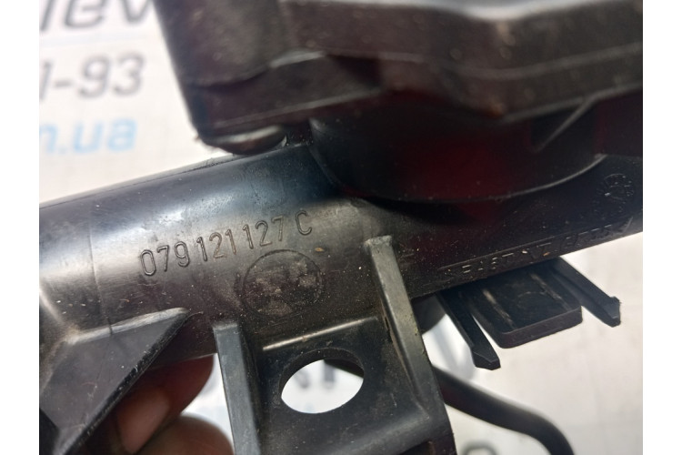 Клапан управления охлаждающей жидкостью Audi A8 S8 D4 4H 2010-2017 079121127C