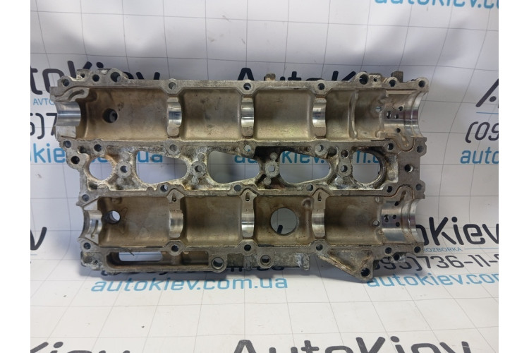 Клапанная крышка Volvo XC60 2008-2017 31316034