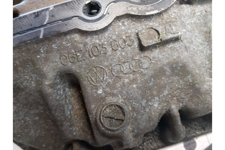 Корпус піддону Audi A6 C6 4F 2004-2011 06E103603 Корпус піддону Audi A6 C6 4F 2004-2011 06E103603