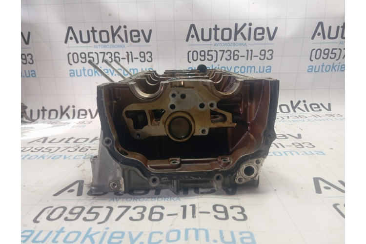 Головка блока цилиндров Porsche Cayenne 2010-2017 06E103404T