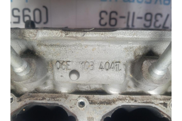 Головка блока цилиндров Porsche Cayenne 2010-2017 06E103404T