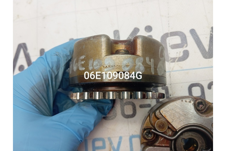 Зірка-шестерня розподільного валу двигуна, випускного Audi A6 (3.2fsi) C6 4F 2004-2011 06E109084G