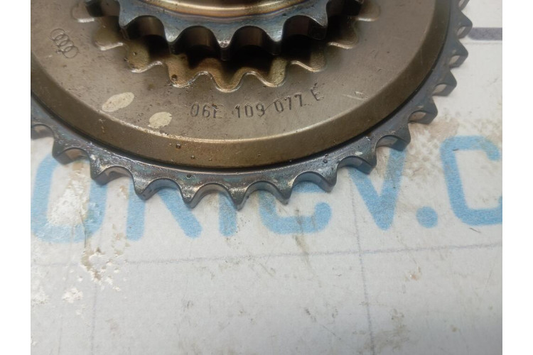 Звезда-шестерня привода распределяла двигателя Audi A8 S8 D4 4H 2010-2017 06E109077E