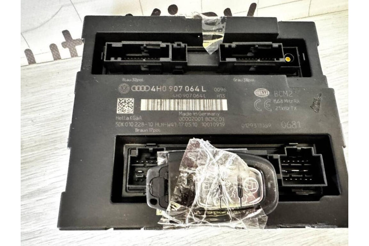 Модуль/контроллер комфорта с ключом Audi A8 S8 D4 4H 2010-2017 4H0907064L Модуль/контроллер комфорта с ключом Audi A8 S8 D4 4H 2010-2017 4H0907064L