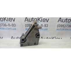 Кронштейн / лапа кріплення двигуна Skoda Fabia 2007-2015