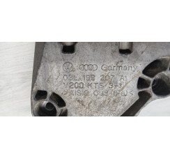 Кронштейн / лапа кріплення двигуна Skoda Fabia 2007-2015