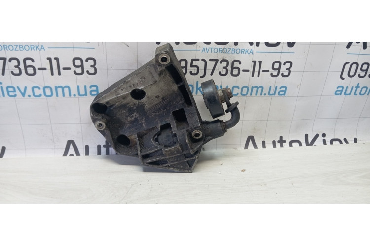 Кронштейн двигателя BMW 7 E65 E66 2001-2008 6455778670804