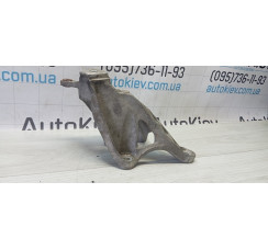 Кронштейн двигуна Audi A8 S8 D4 4H 2010-2017