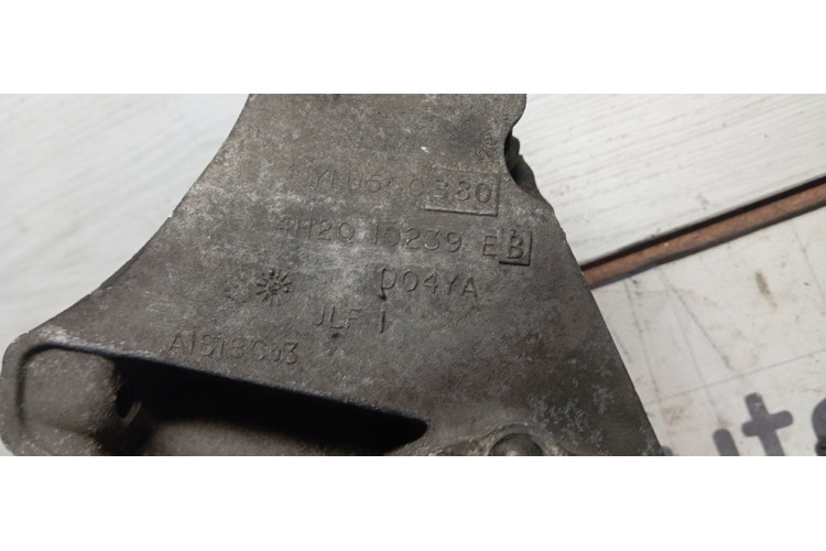 Кронштейн двигателя Land Rover Range Rover Sport 2005-2012 4H2010239EB