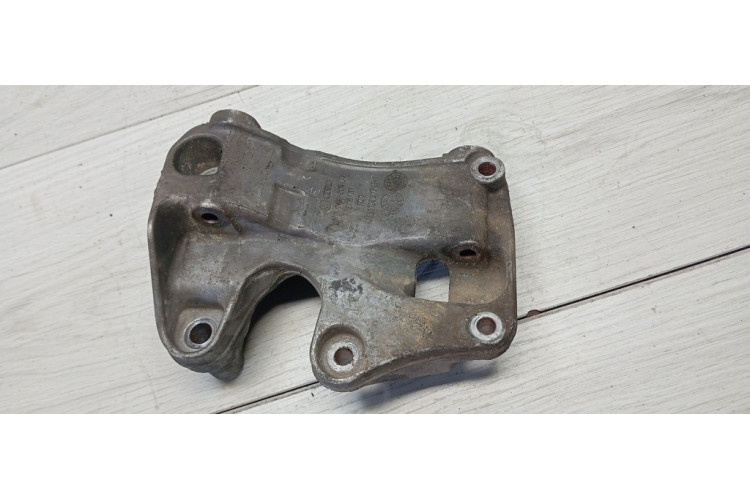 Кронштейн генератора Audi A8 S8 D4 4H 2010-2017 079903805AF