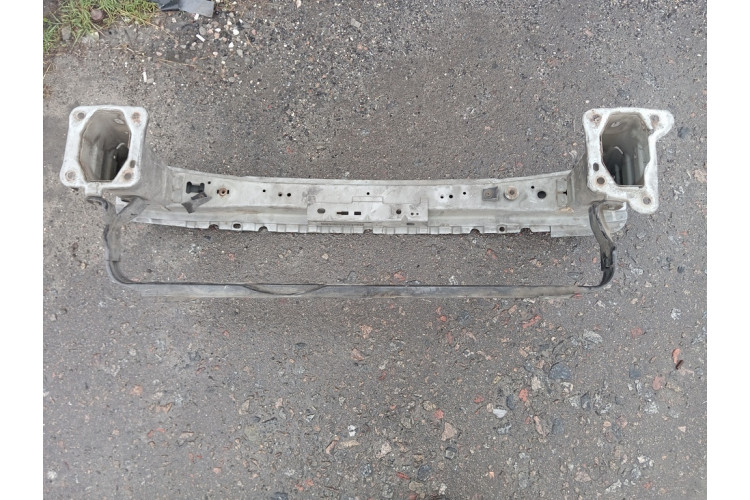 Підсилювач переднього бампера Ford Focus 2005-2008 3M51R000K70AA Підсилювач переднього бампера Ford Focus 2005-2008 3M51R000K70AA