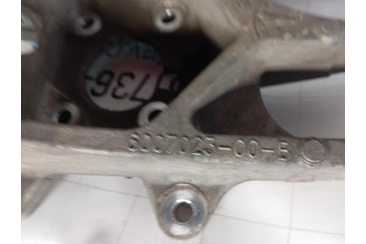 Цапфа (поворотний кулак задній лівий) Tesla Model S 2012-2016 600702300B