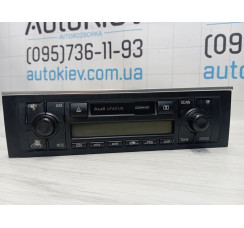 Магнітола Audi A4 B6 2000-2004