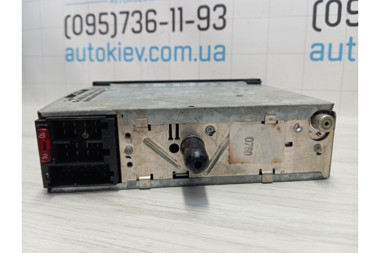 Магнітола Volkswagen Passat B5 2000-2005 1J0035186E Магнітола Volkswagen Passat B5 2000-2005 1J0035186E